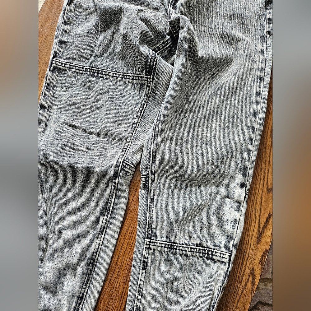 KanCan Women's Acid Wash Gray Boyfriend Jogger Jeans - Picture 2 of 4